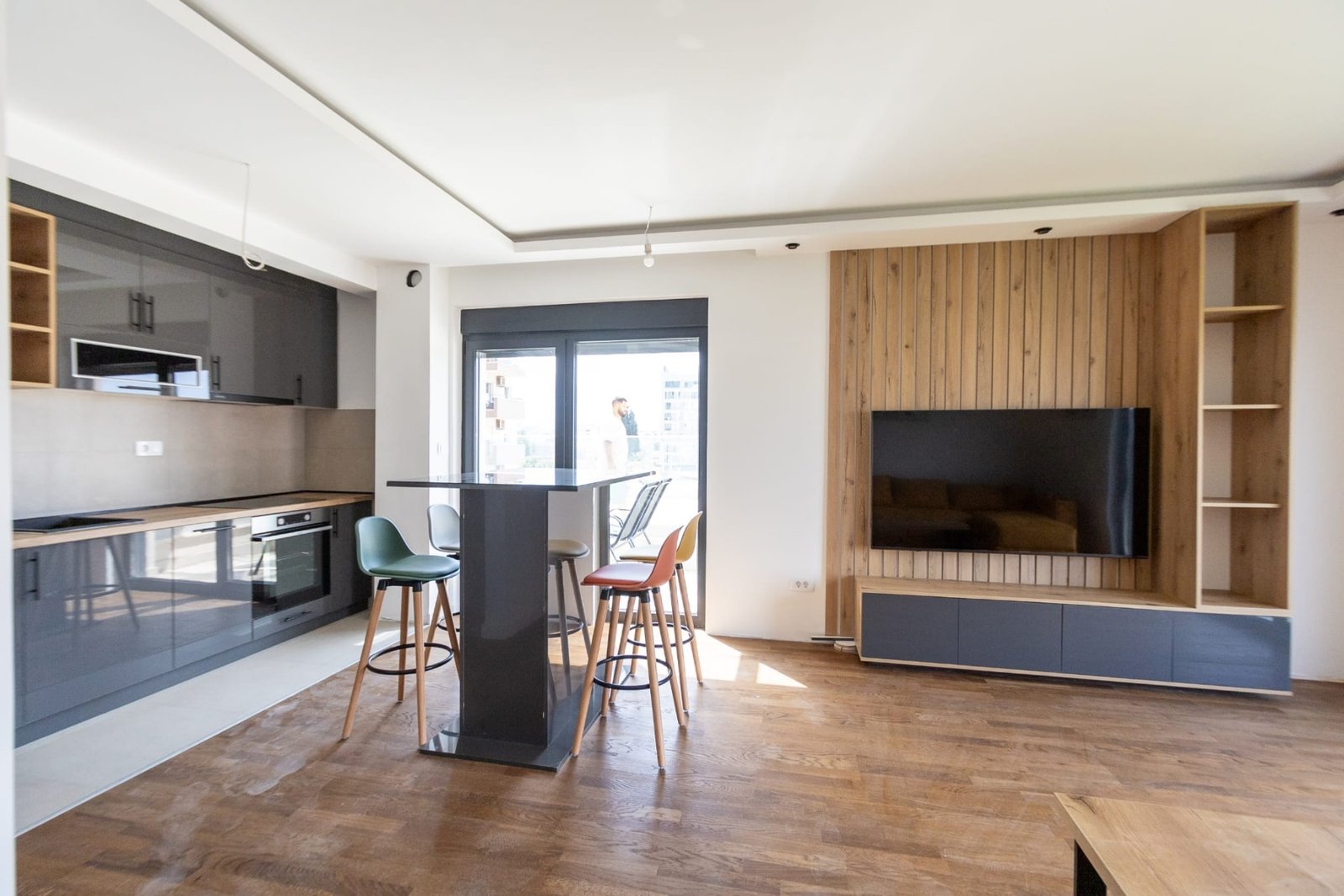 Apartmani Bar Crna Gora dnevni boravak i kuhinja